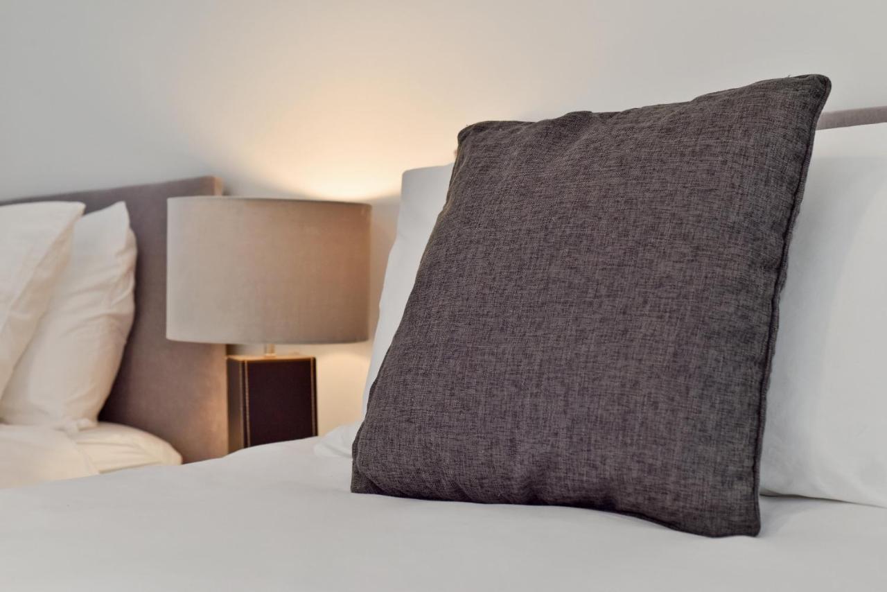 The Vizion Serviced Apartments From Pincott Properties - Free Parking, Private Balcony, And Wifi Милтон-Кейнс Экстерьер фото