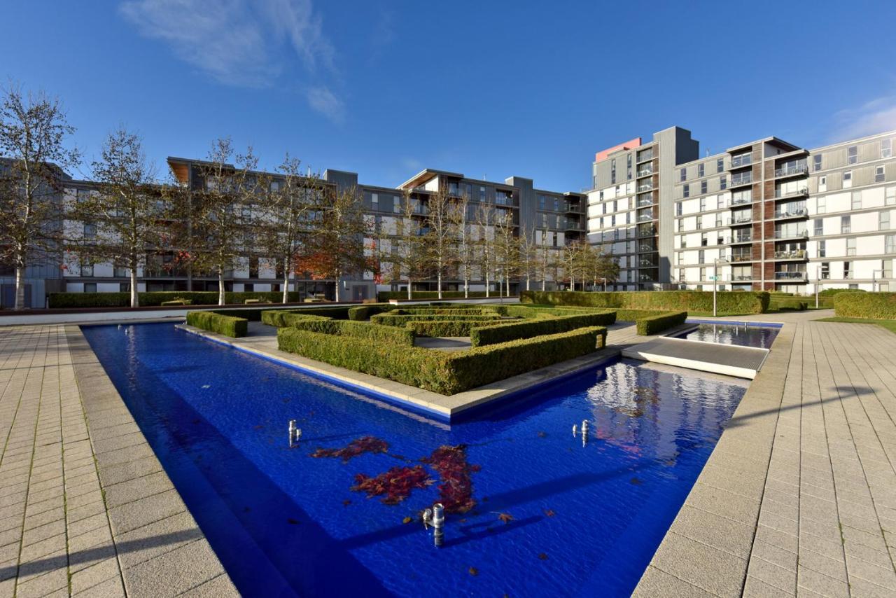 The Vizion Serviced Apartments From Pincott Properties - Free Parking, Private Balcony, And Wifi Милтон-Кейнс Экстерьер фото