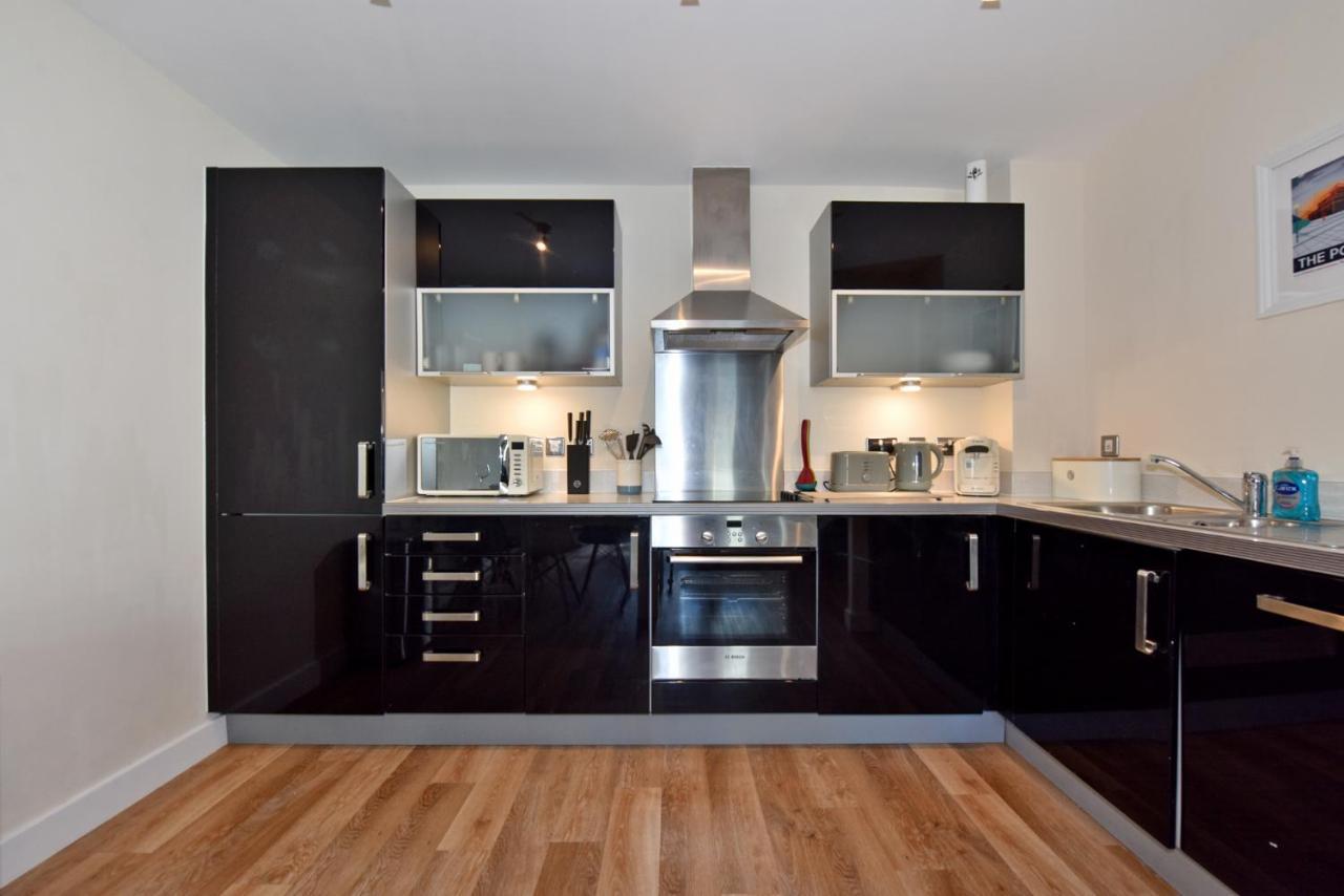 The Vizion Serviced Apartments From Pincott Properties - Free Parking, Private Balcony, And Wifi Милтон-Кейнс Экстерьер фото