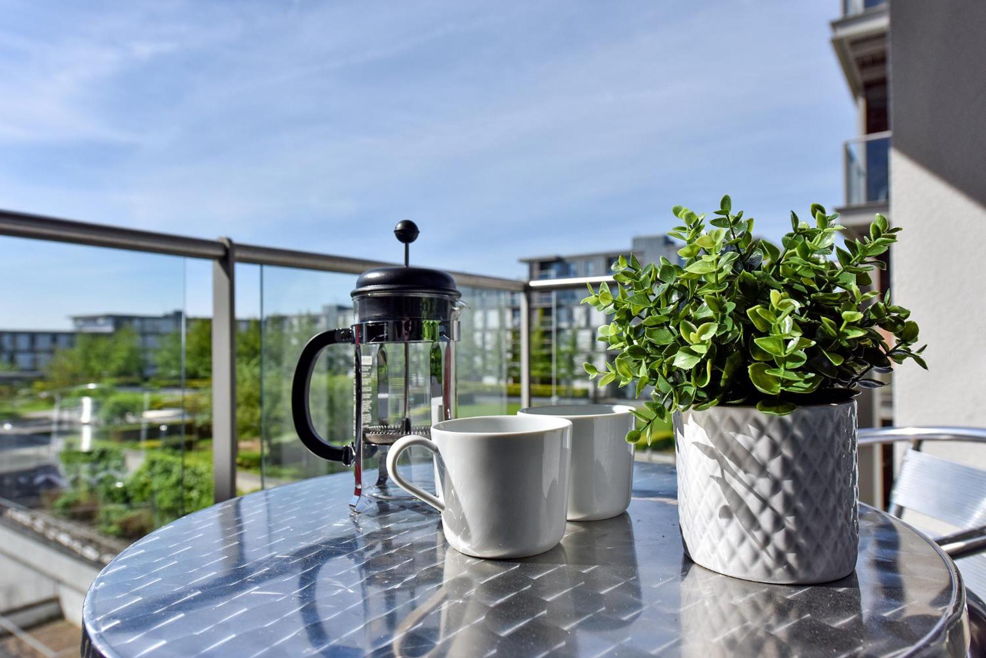 The Vizion Serviced Apartments From Pincott Properties - Free Parking, Private Balcony, And Wifi Милтон-Кейнс Экстерьер фото