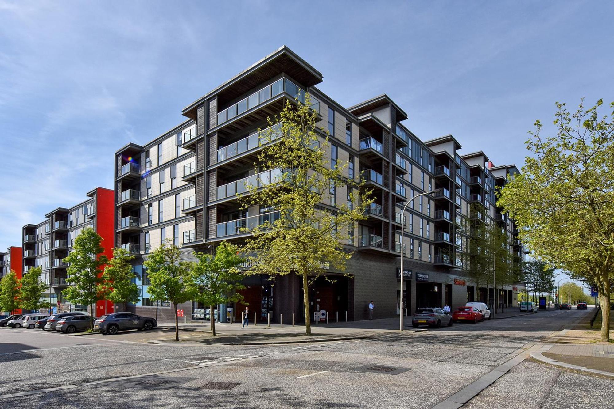 The Vizion Serviced Apartments From Pincott Properties - Free Parking, Private Balcony, And Wifi Милтон-Кейнс Экстерьер фото