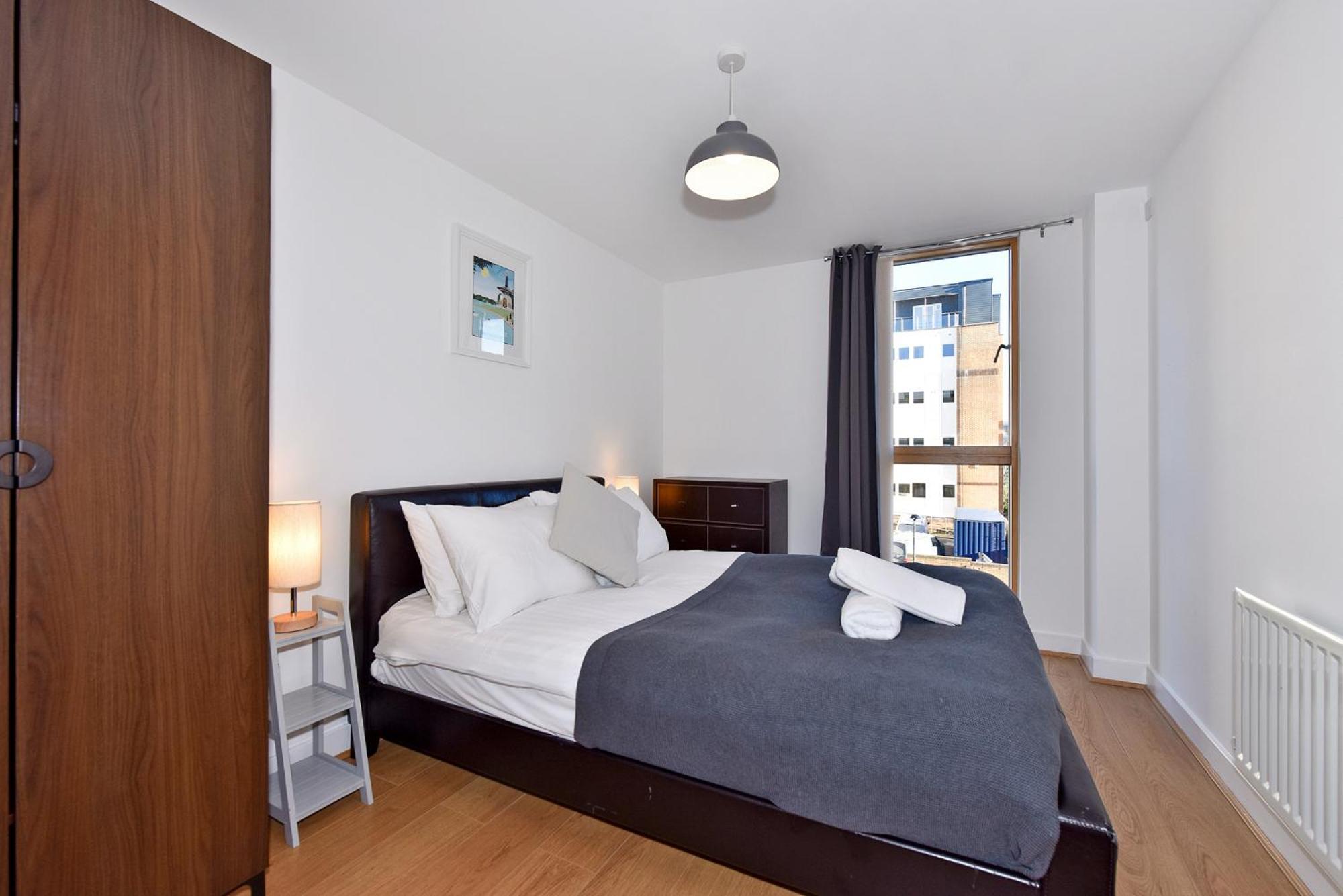 The Vizion Serviced Apartments From Pincott Properties - Free Parking, Private Balcony, And Wifi Милтон-Кейнс Номер фото