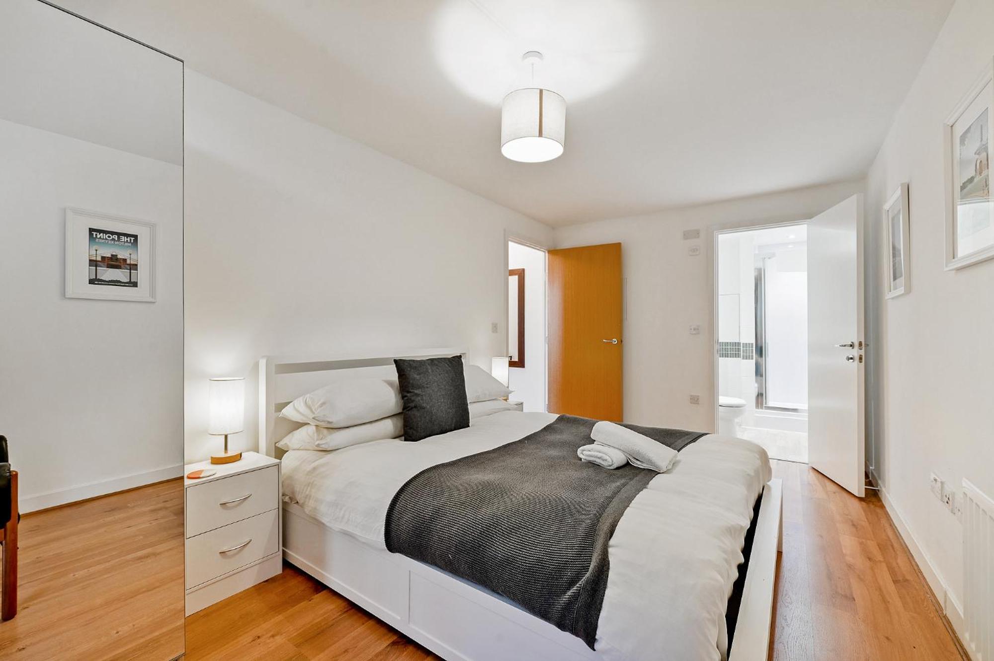 The Vizion Serviced Apartments From Pincott Properties - Free Parking, Private Balcony, And Wifi Милтон-Кейнс Экстерьер фото